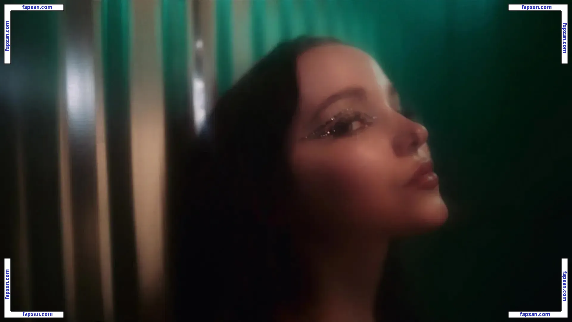 Dove Cameron nude photo #2371 from OnlyFans