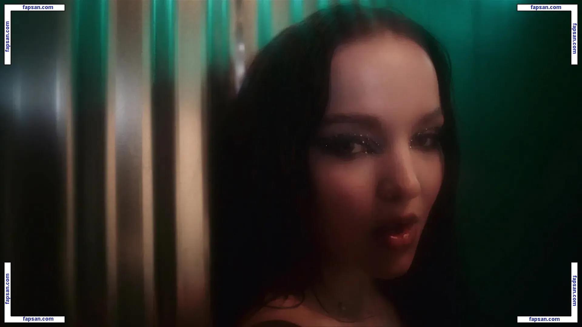 Dove Cameron nude photo #2381 from OnlyFans