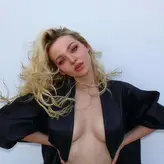 Dove Cameron nude #2345