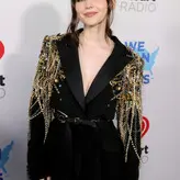 Dove Cameron nude #2376