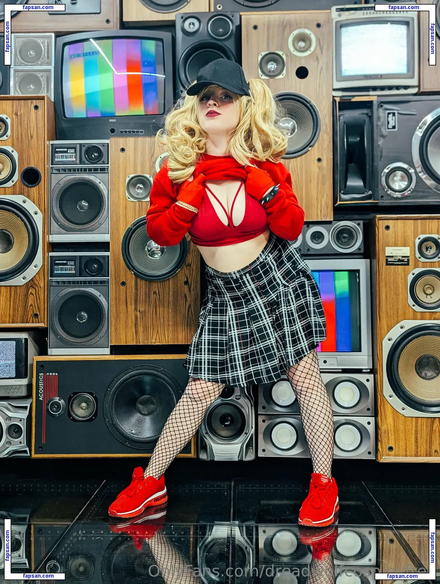 dreadwolfcosplayfree nude photo #0004 from OnlyFans