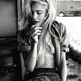 Dree Hemingway голая #0057