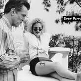 Drew Barrymore голая #0376