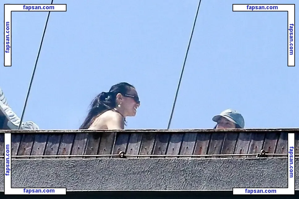 Dua Lipa голая фото #9649 с Онлифанс