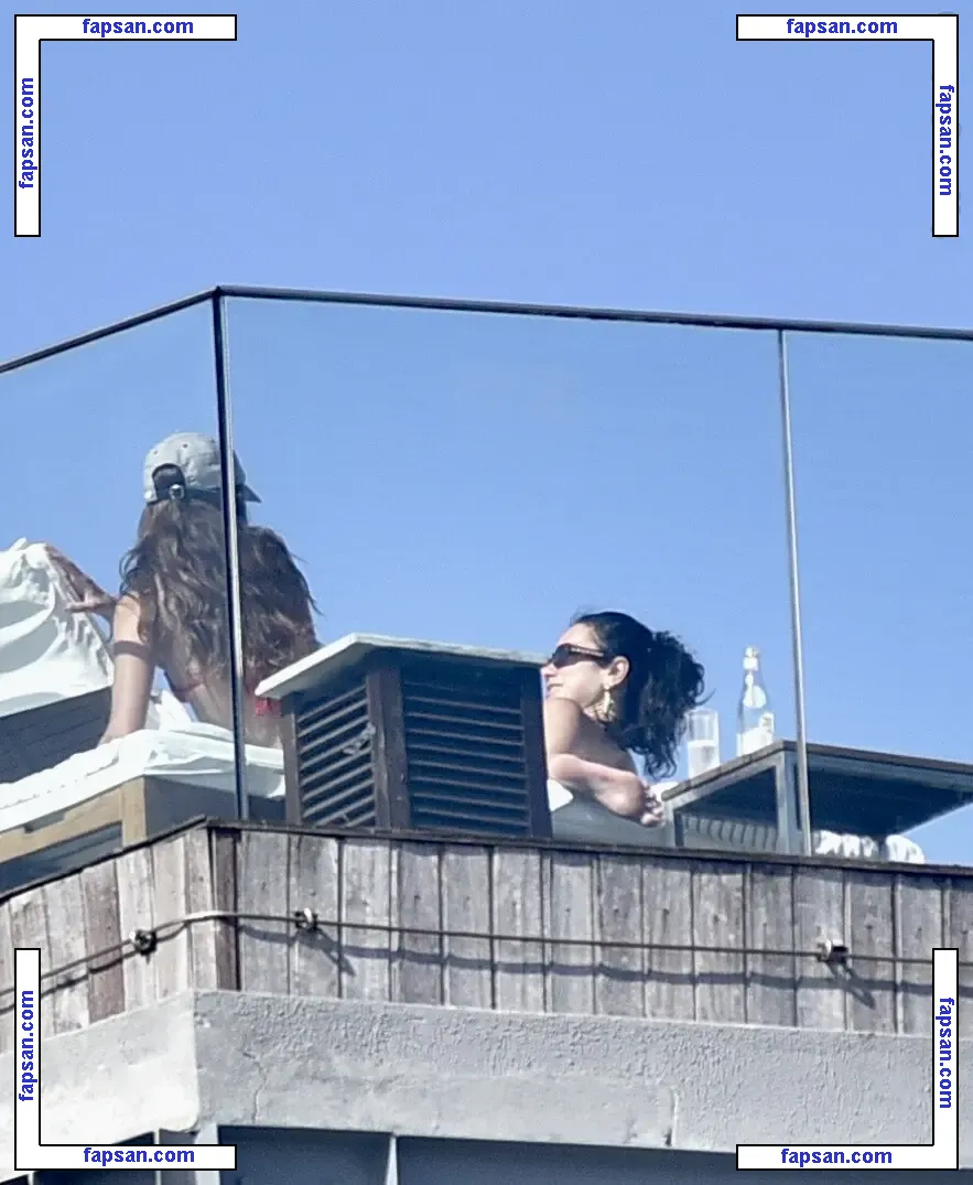 Dua Lipa голая фото #9655 с Онлифанс