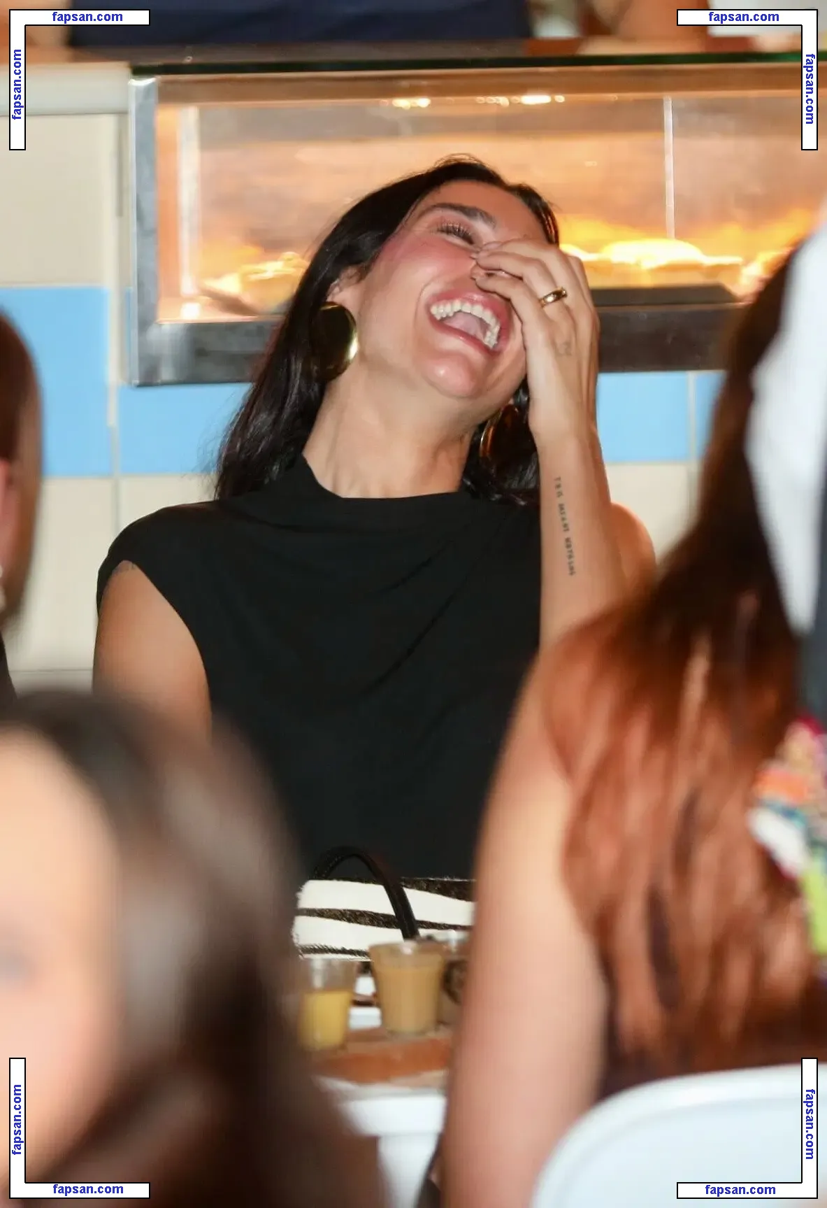 Dua Lipa голая фото #9687 с Онлифанс