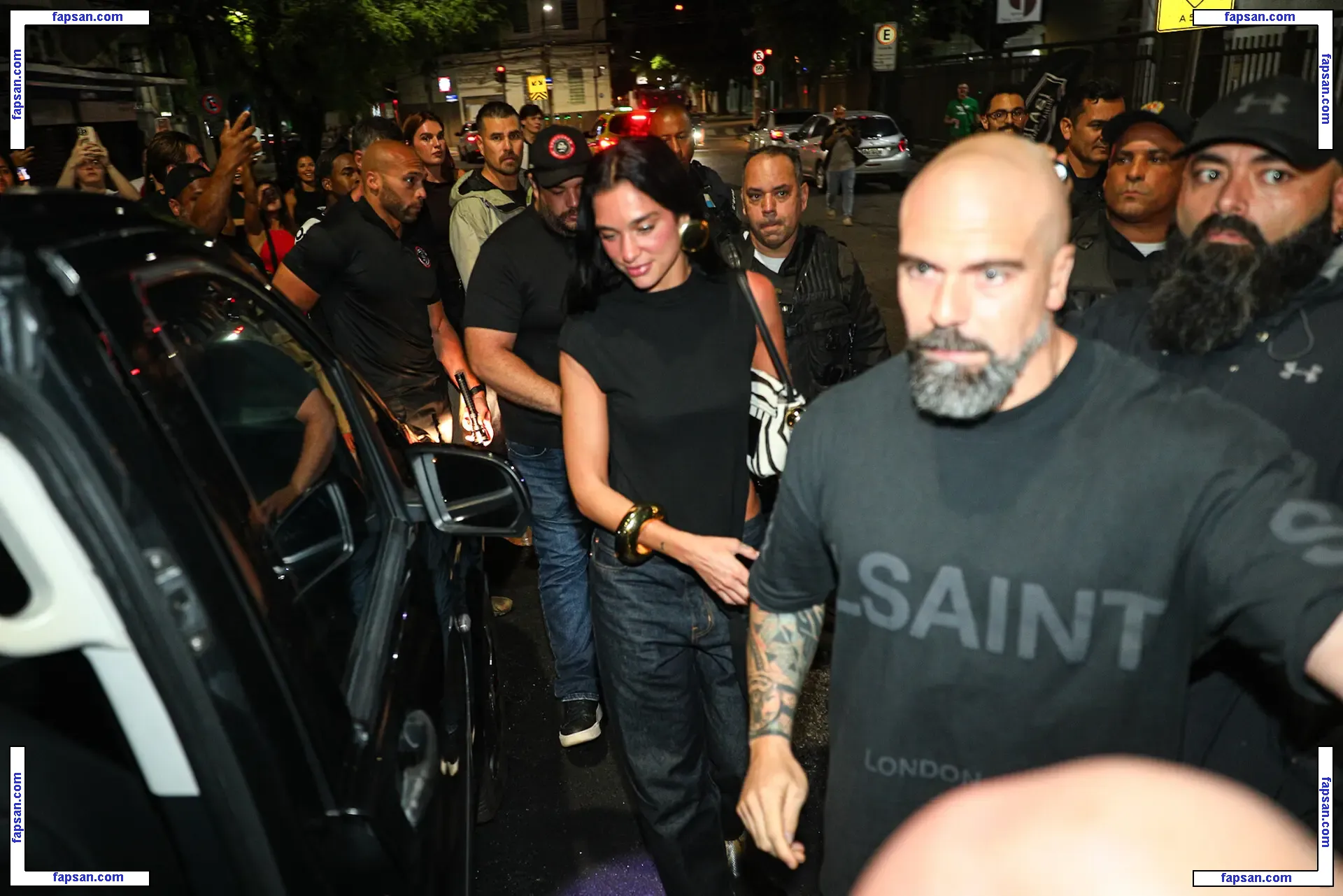 Dua Lipa голая фото #9690 с Онлифанс