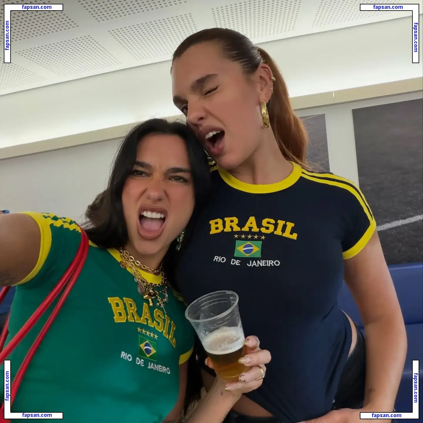 Dua Lipa голая фото #9707 с Онлифанс