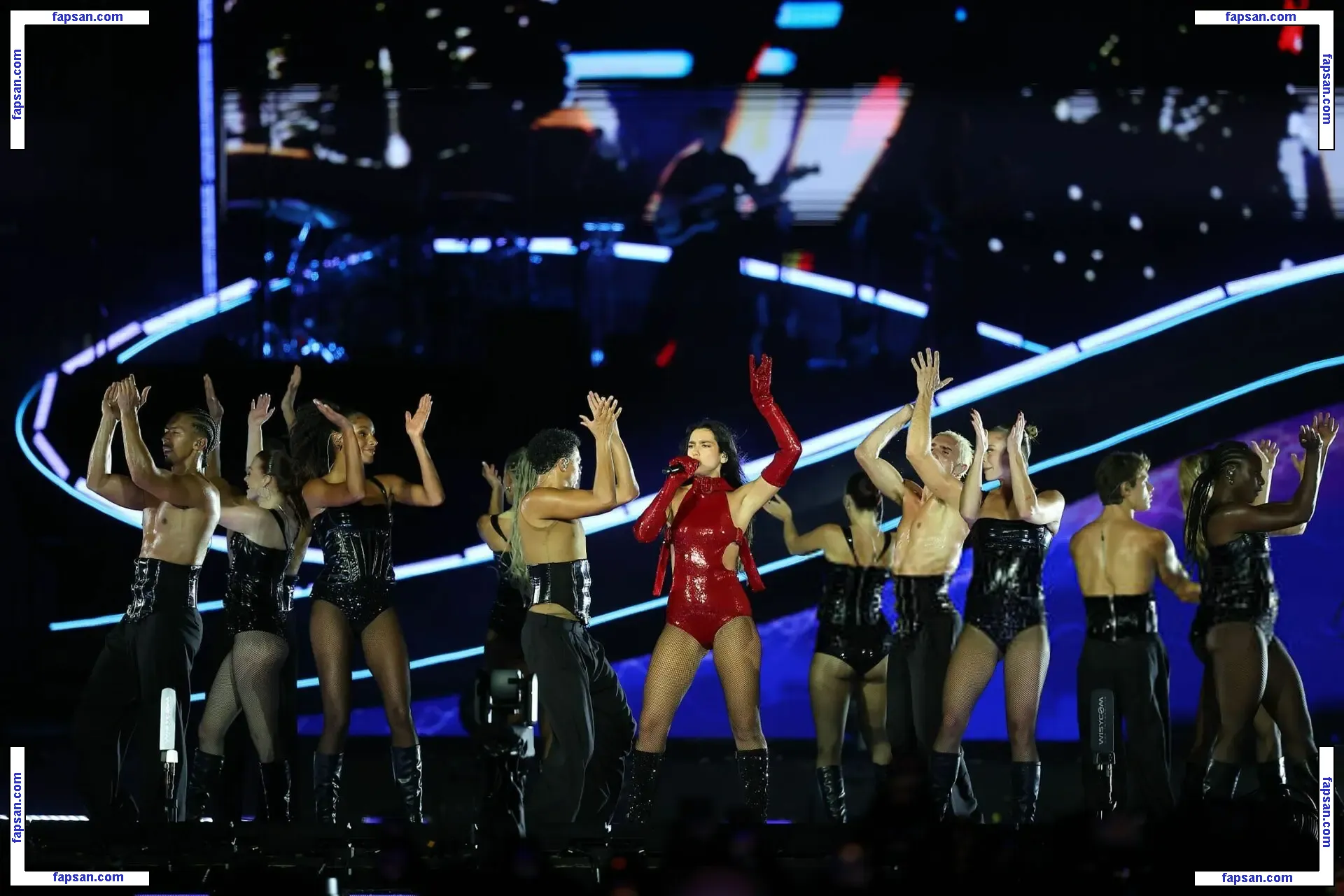 Dua Lipa голая фото #9719 с Онлифанс