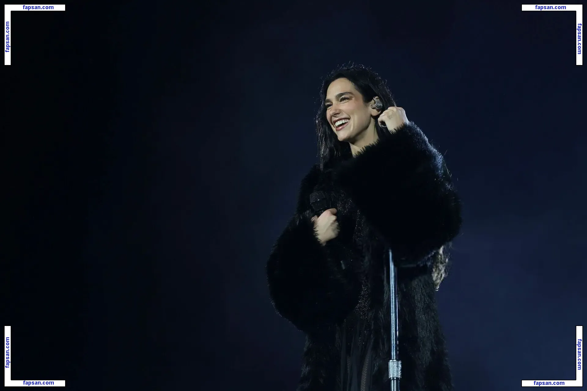 Dua Lipa голая фото #9720 с Онлифанс