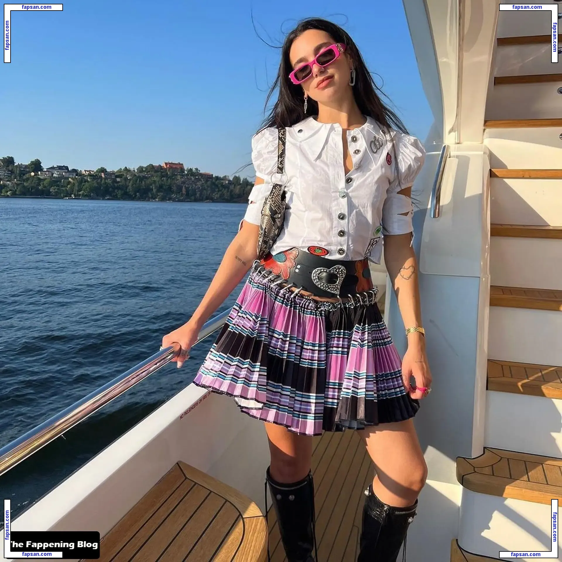 Dua Lipa nude photo #5433 from OnlyFans