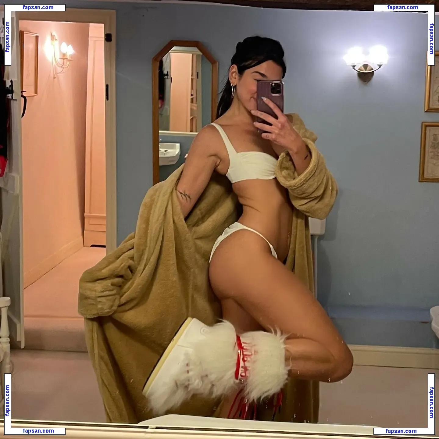 Dua Lipa nude photo #5826 from OnlyFans
