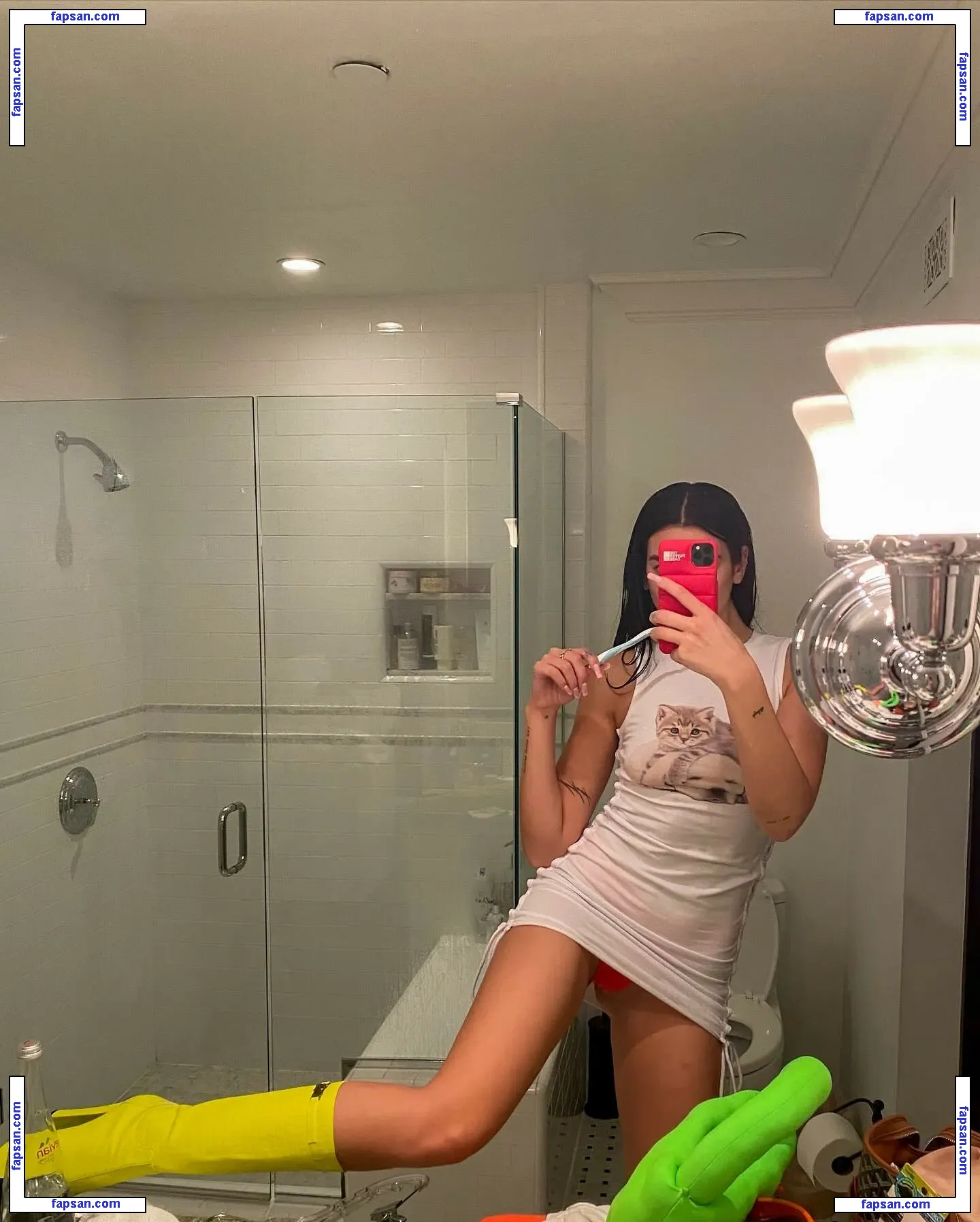 Dua Lipa nude photo #5837 from OnlyFans