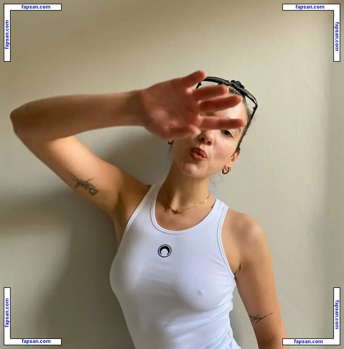 Dua Lipa nude photo #5903 from OnlyFans