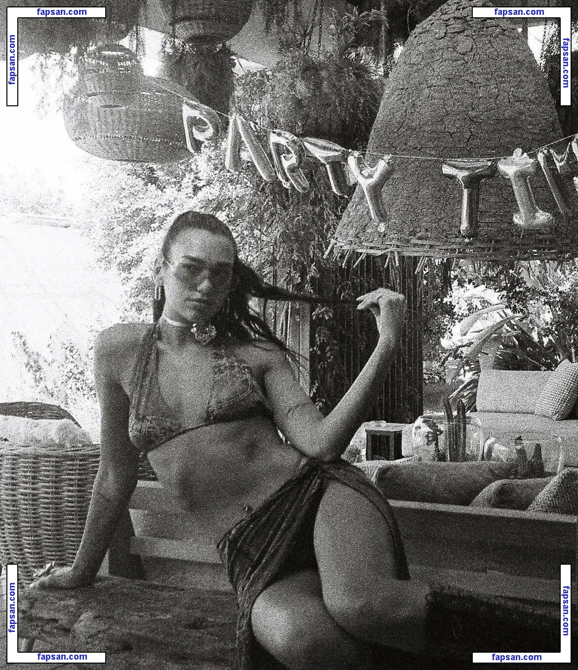 Dua Lipa nude photo #5909 from OnlyFans
