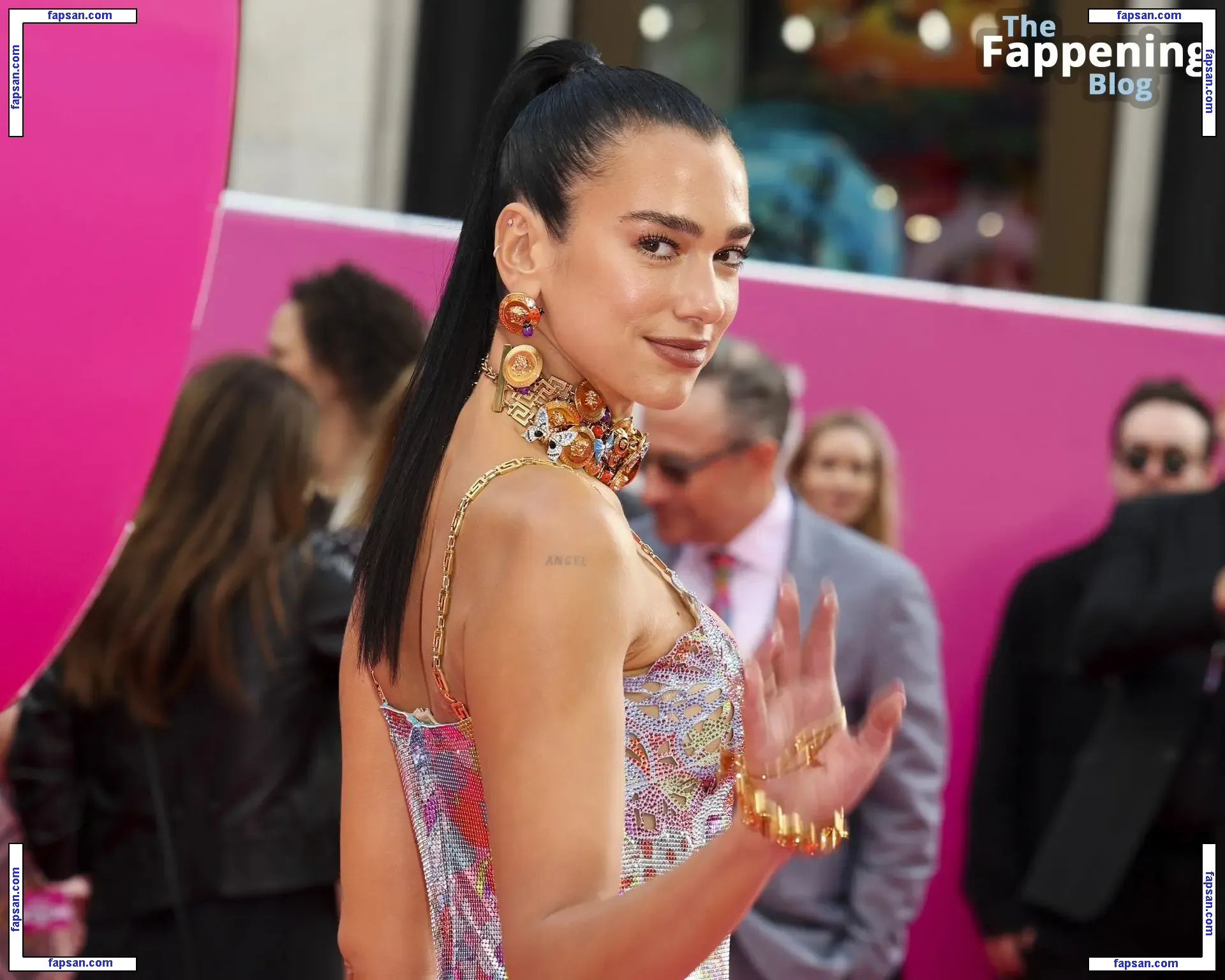 Dua Lipa nude photo #7008 from OnlyFans