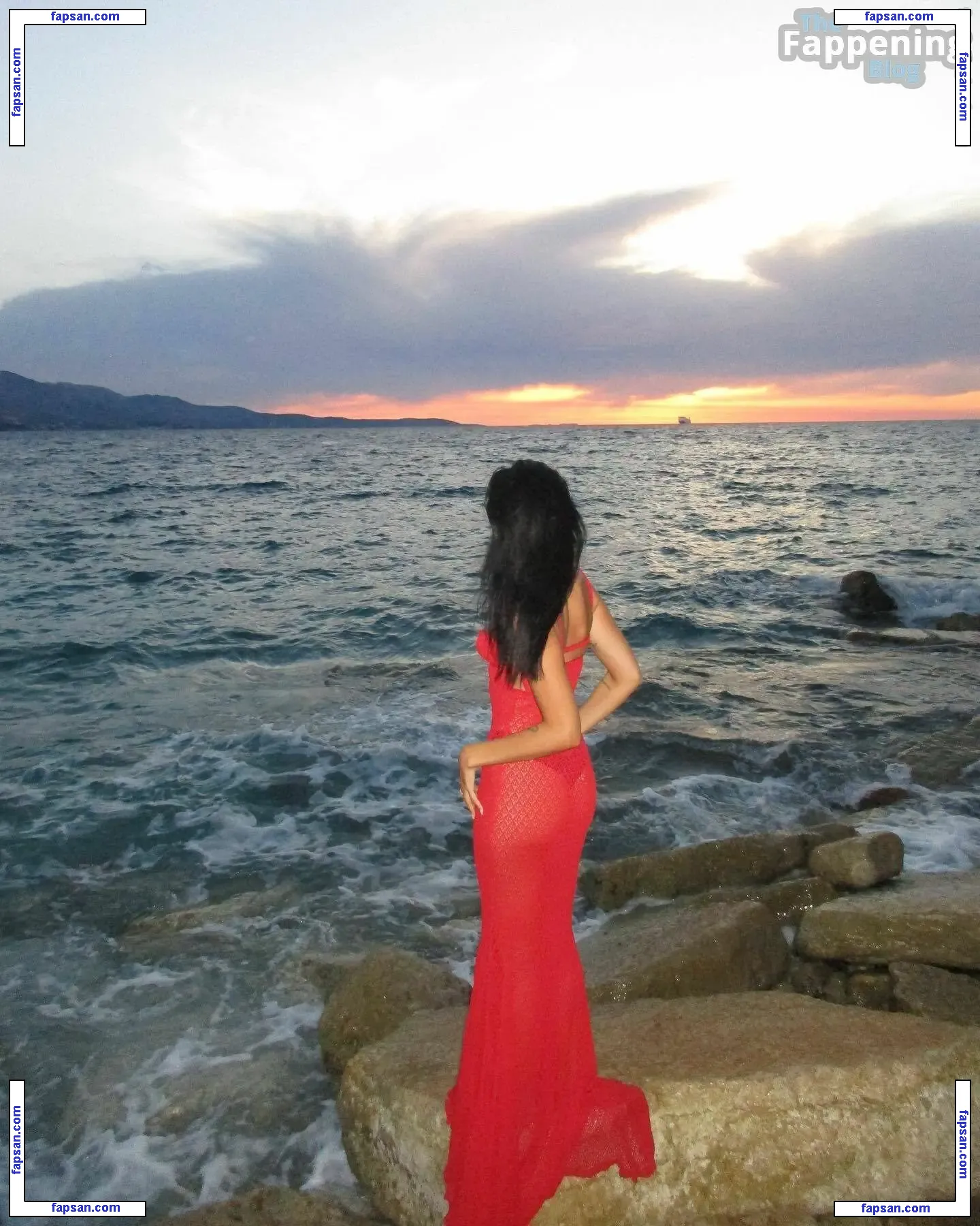 Dua Lipa nude photo #7113 from OnlyFans
