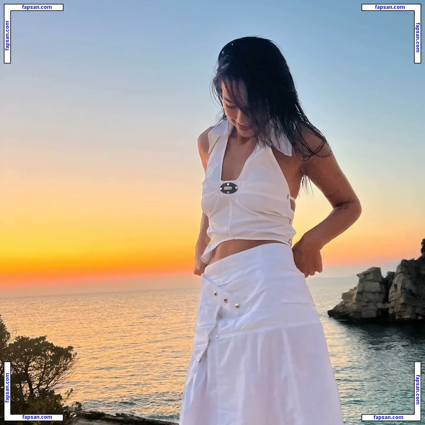 Dua Lipa nude photo #7143 from OnlyFans