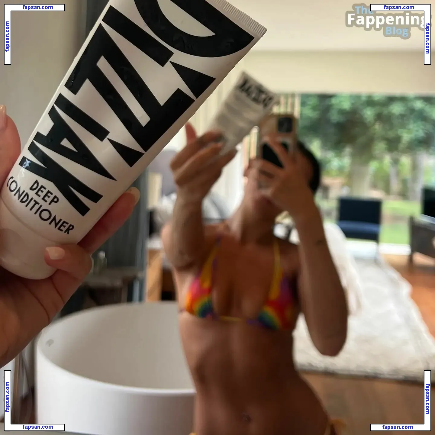 Dua Lipa nude photo #7257 from OnlyFans