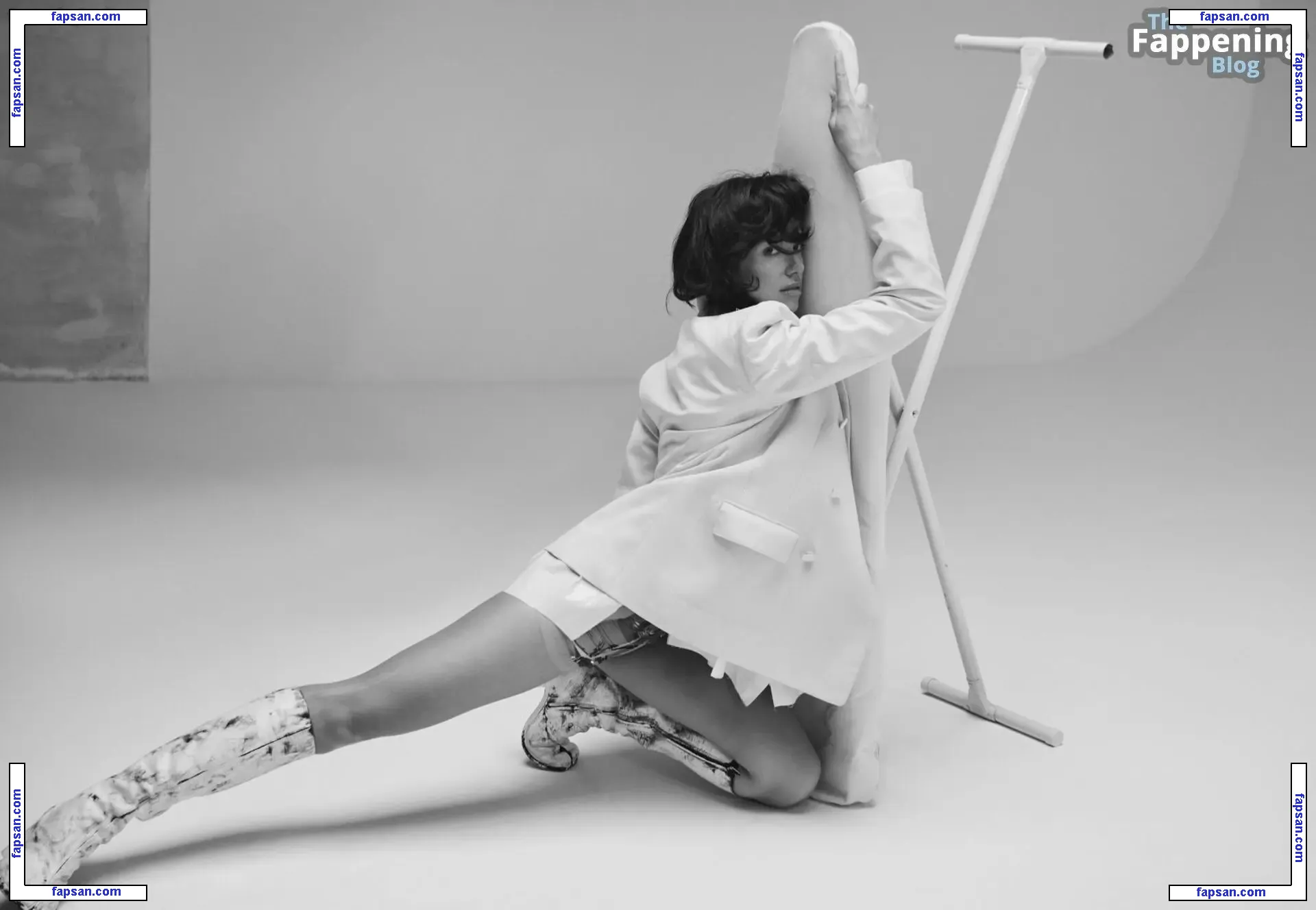 Dua Lipa nude photo #8184 from OnlyFans