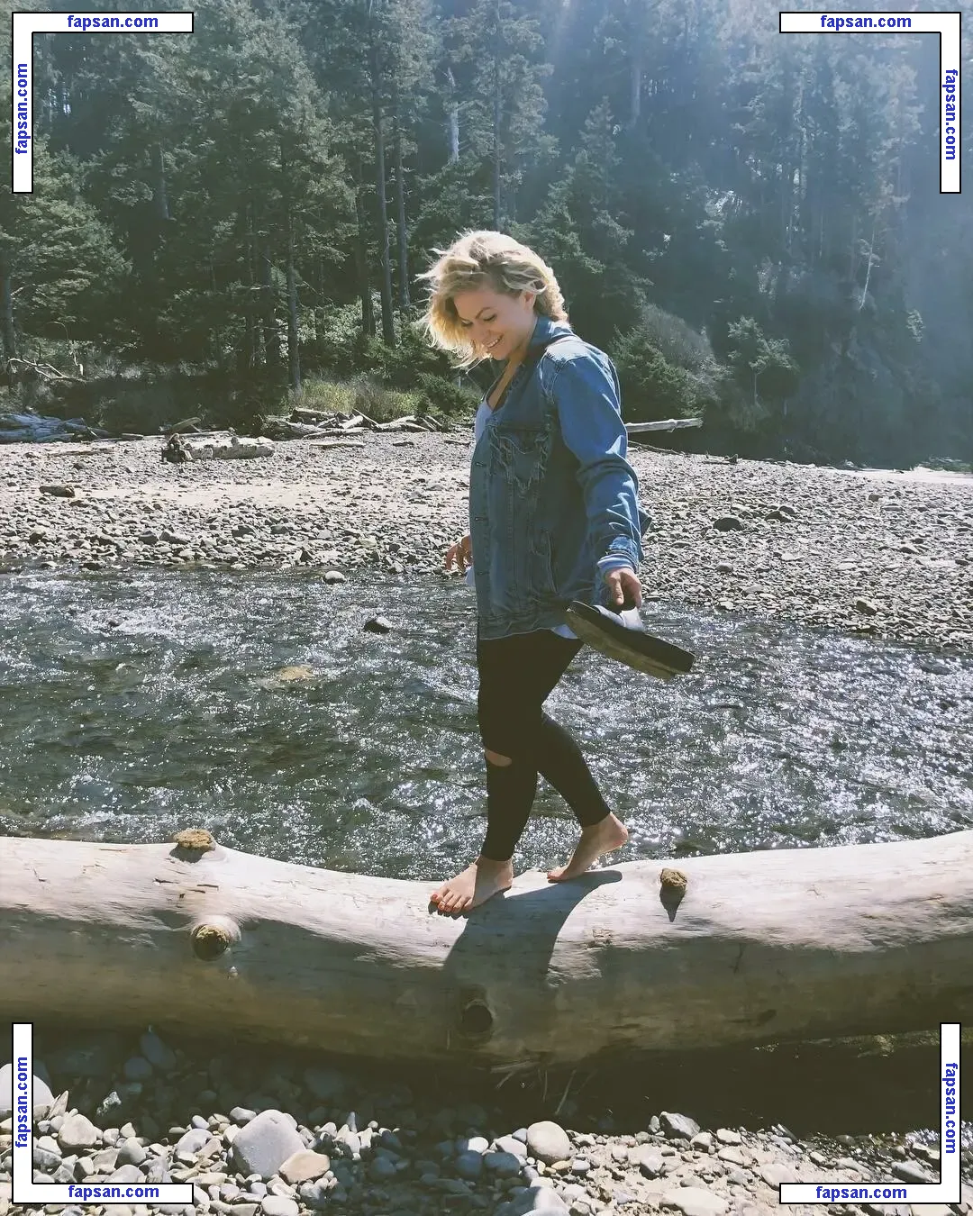 Dublin Lilies голая фото #0002 с Онлифанс