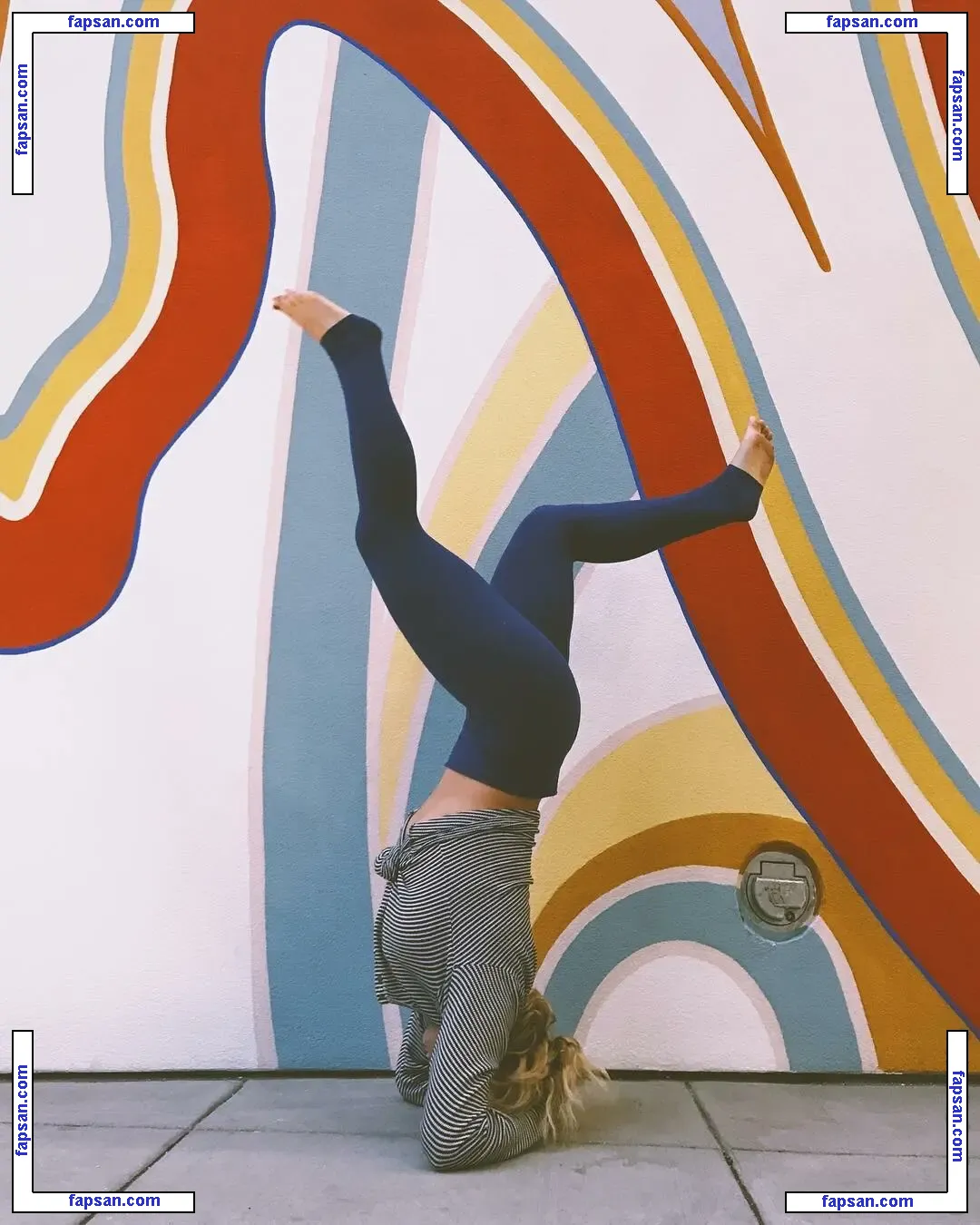 Dublin Lilies голая фото #0014 с Онлифанс