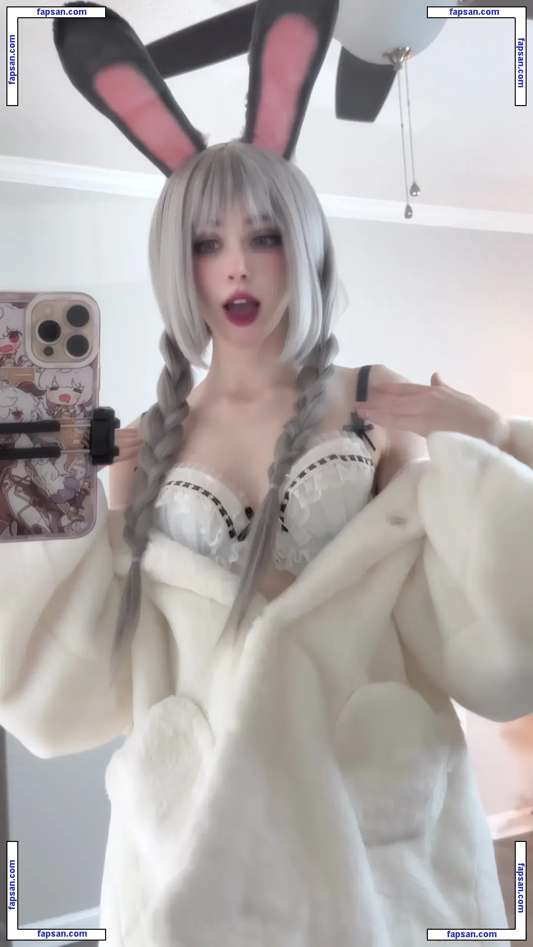 Duckie.Cos голая фото #0164 с Онлифанс