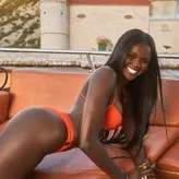 Duckie Thot nude #0026