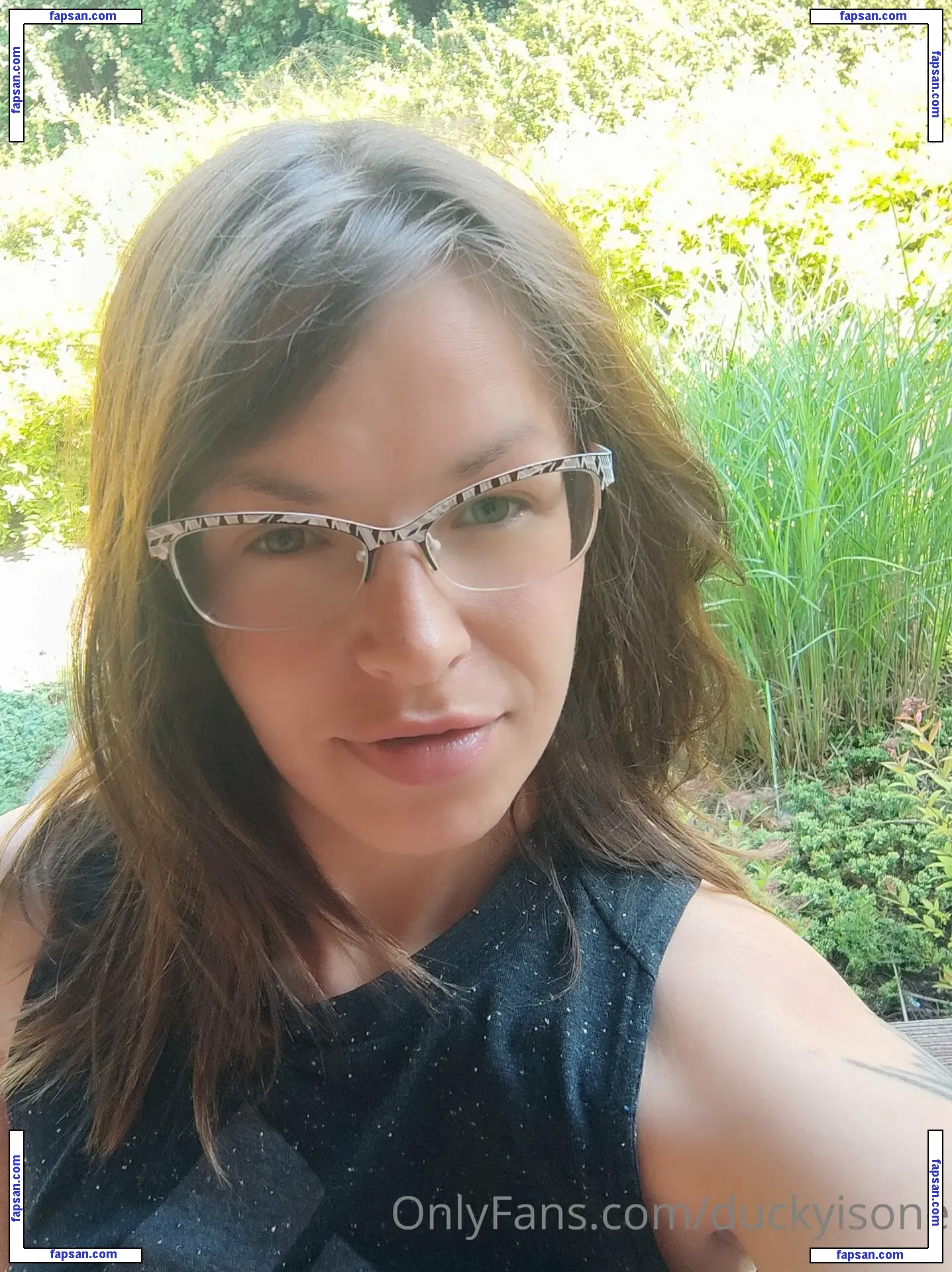 duckyisone nude photo #0008 from OnlyFans