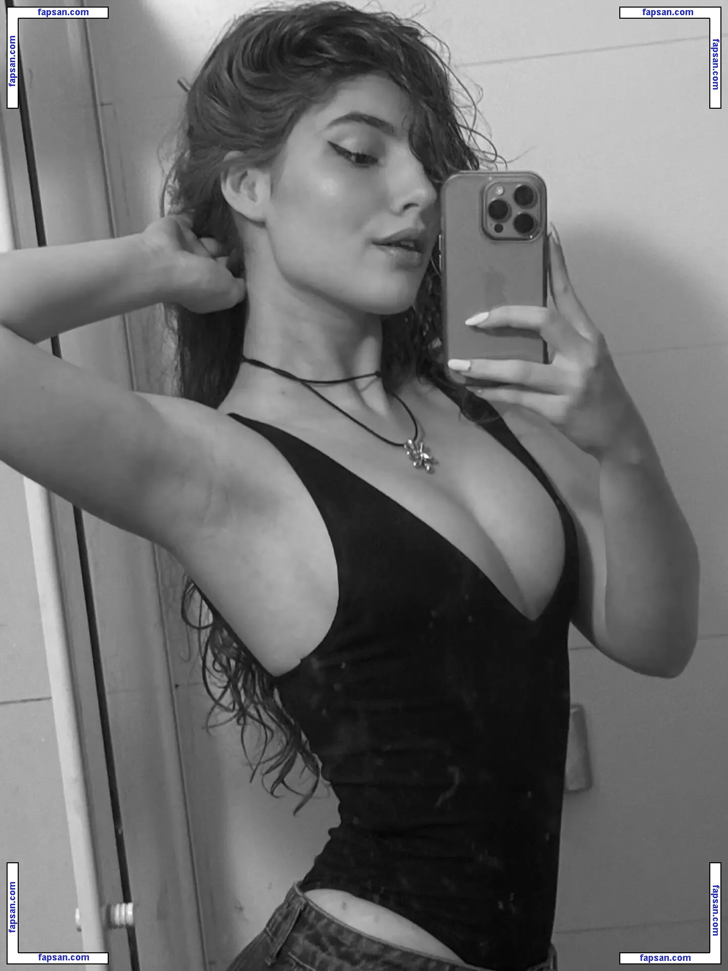 Duda Matte голая фото #0360 с Онлифанс