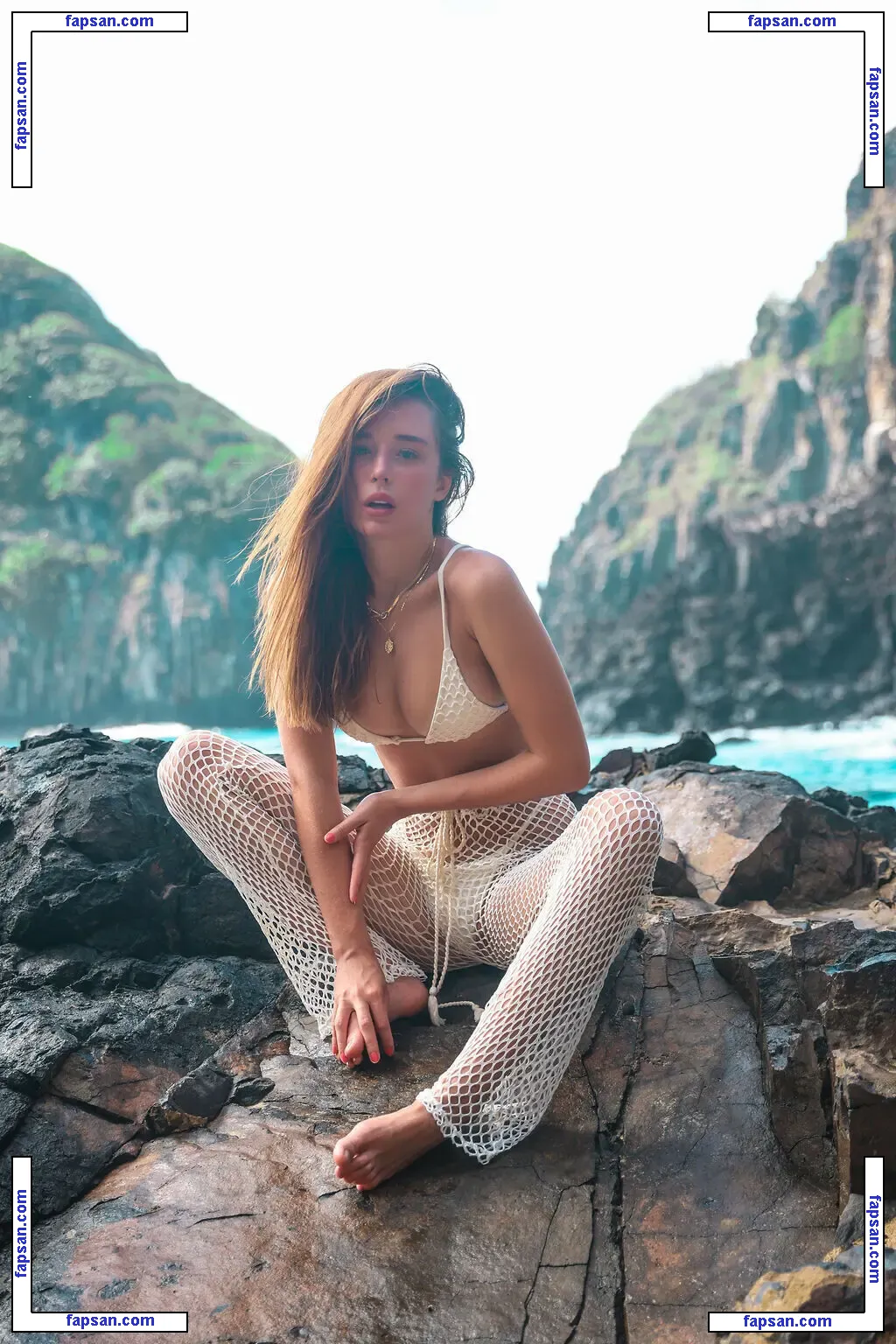 Duda Reis nude photo #0105 from OnlyFans