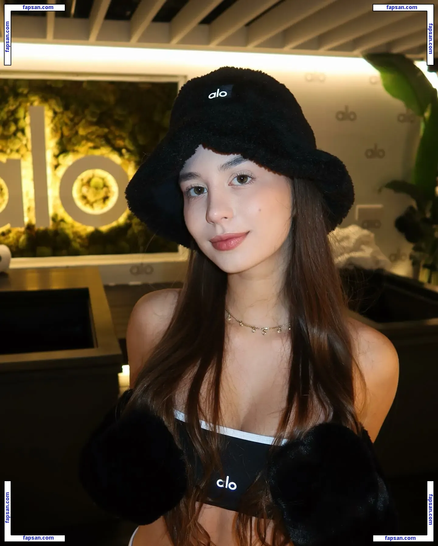 Duda.Rubert nude photo #0123 from OnlyFans