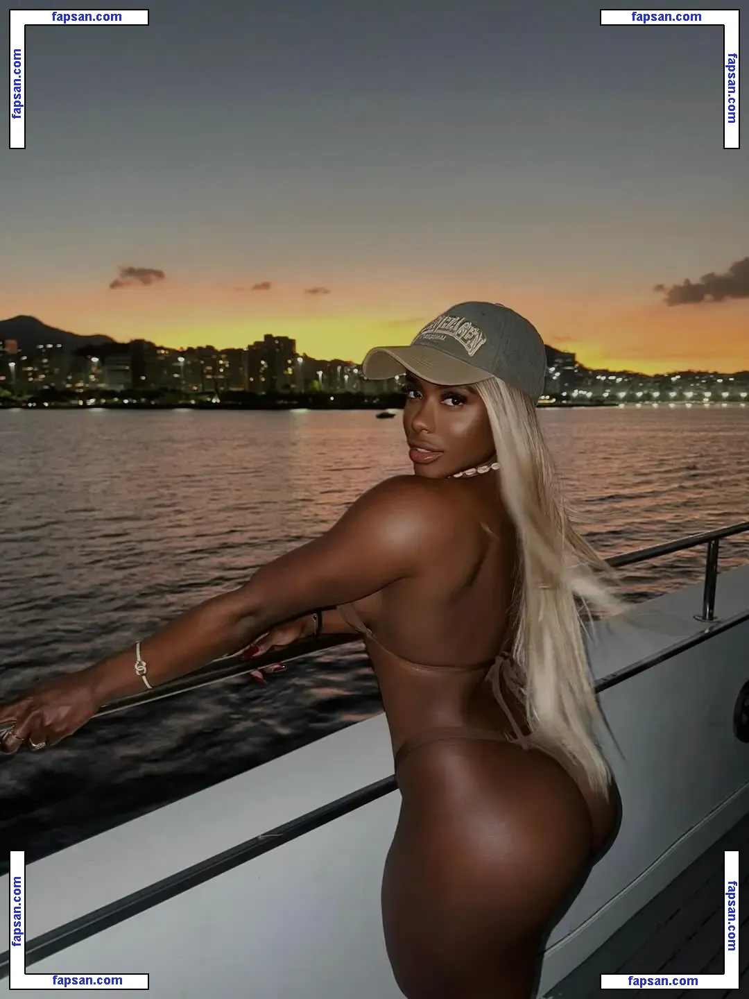 Dudamladeira голая фото #0012 с Онлифанс