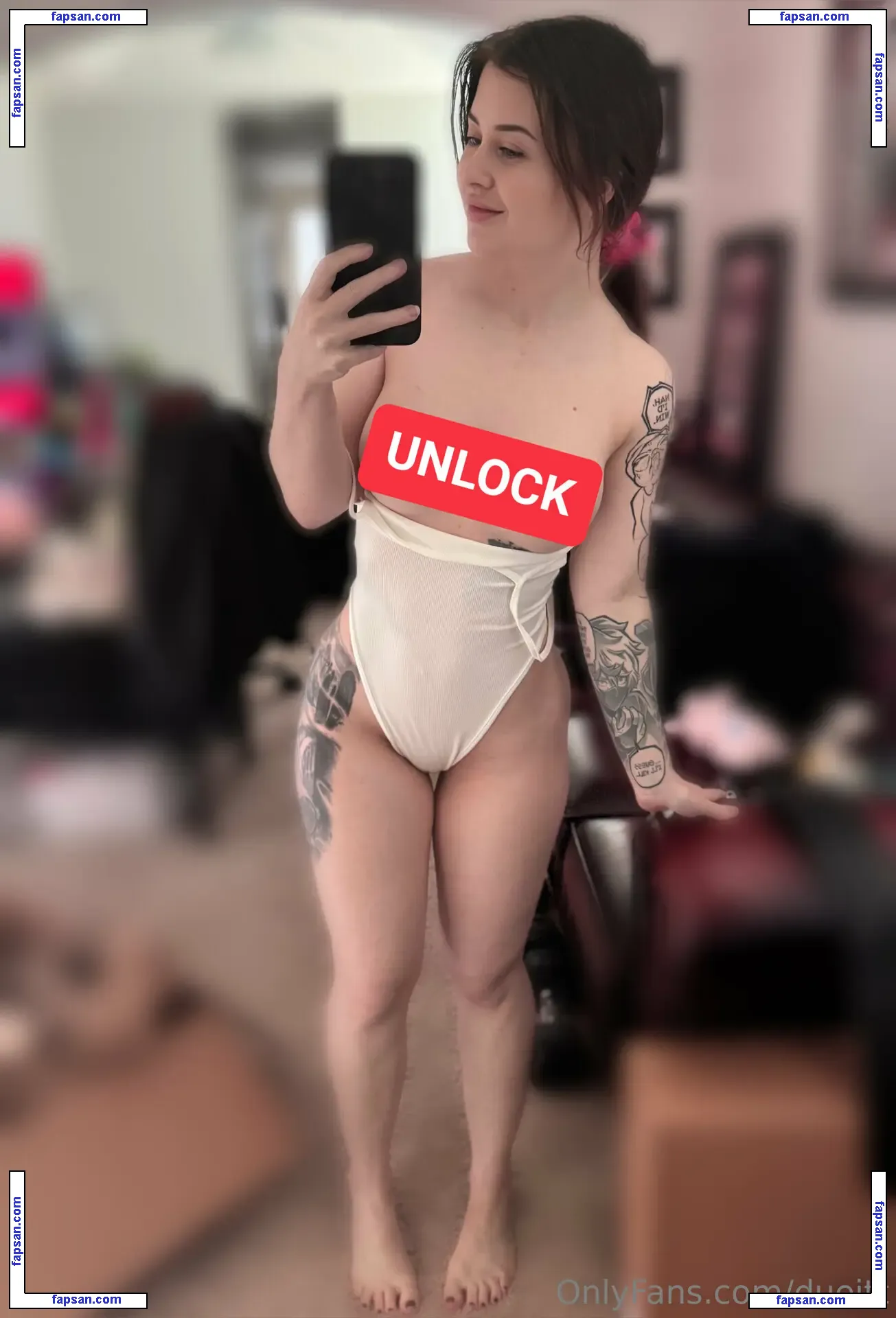 dueitt nude photo #0005 from OnlyFans