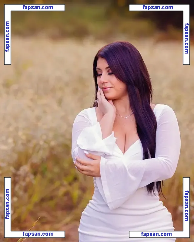 dulce_mariamay nude photo #0008 from OnlyFans