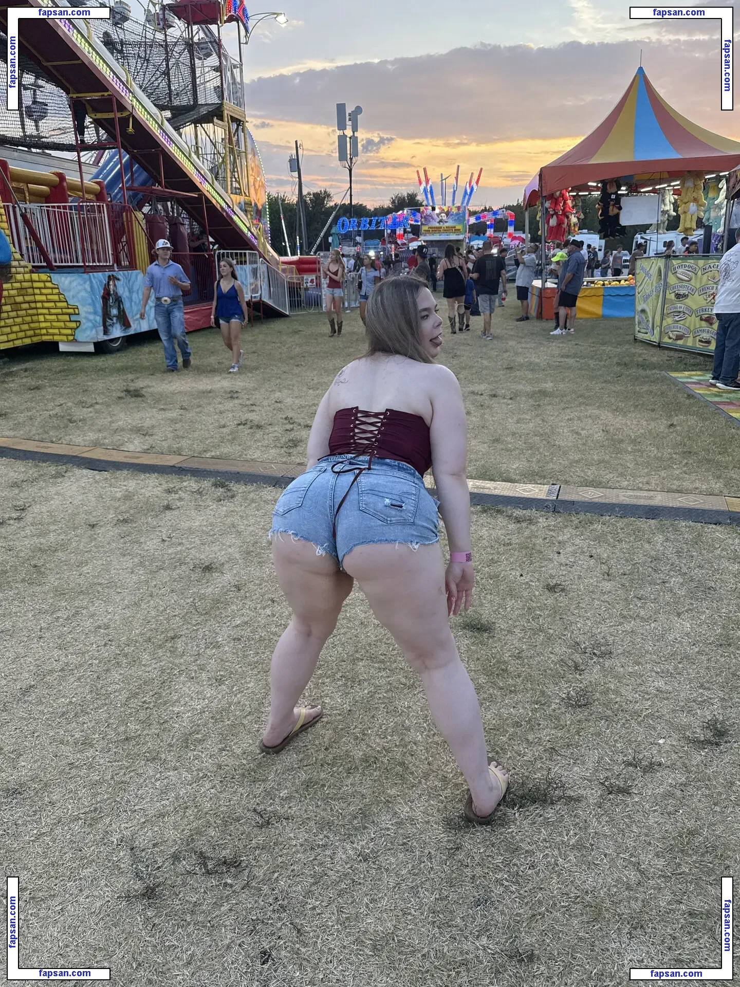 Dulyiis nude photo #0009 from OnlyFans