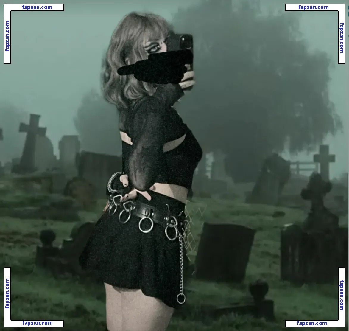 dumbg0th nude photo #0004 from OnlyFans