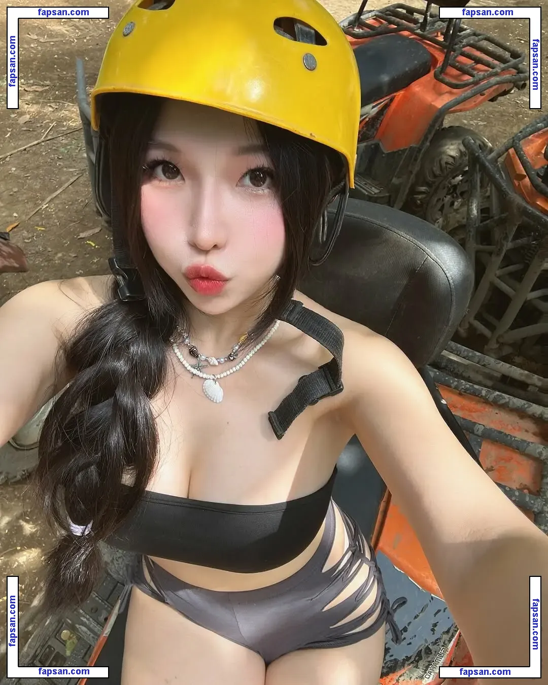 Duyenn Hipp nude photo #0423 from OnlyFans