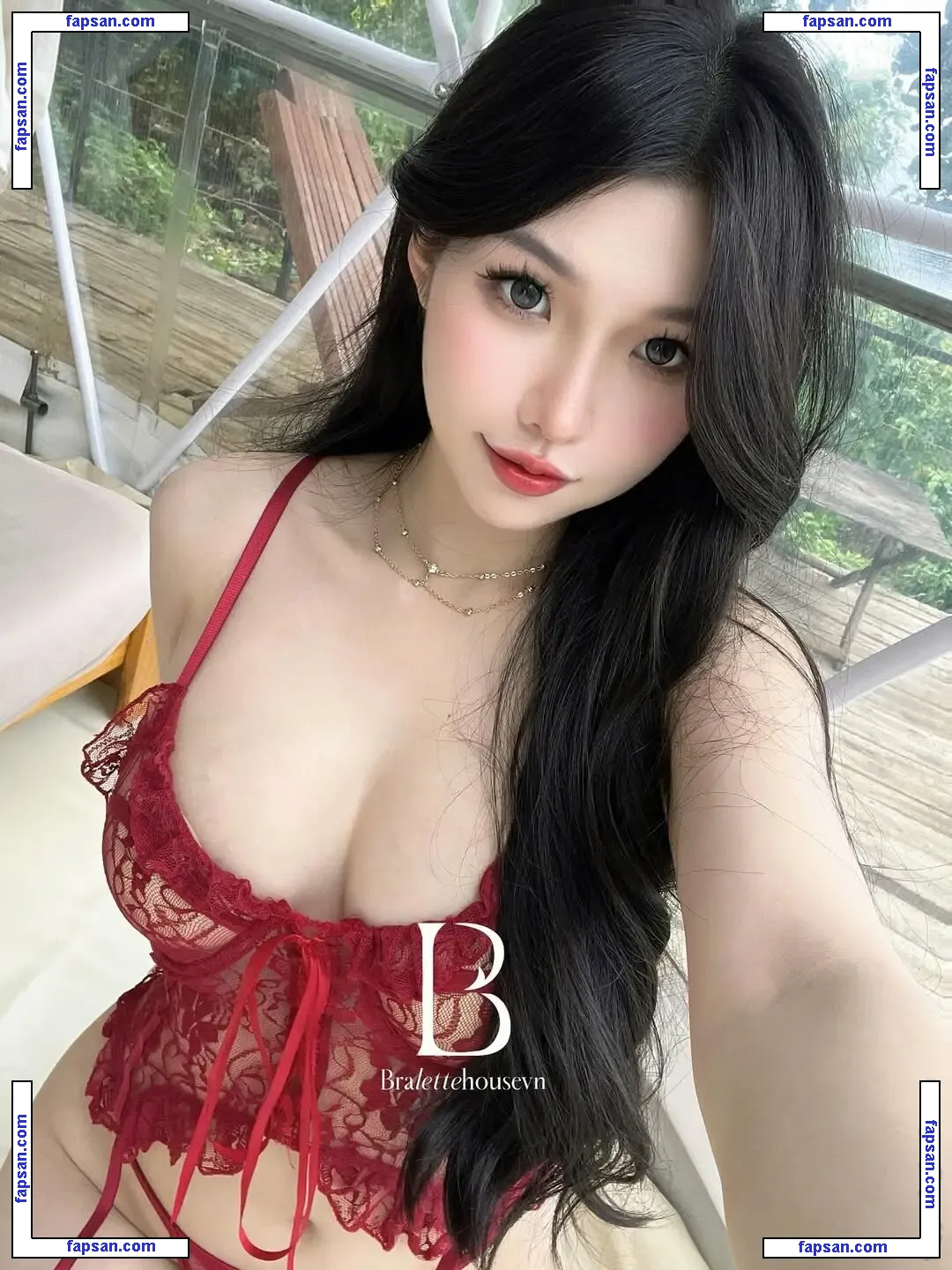 Duyenn Hipp nude photo #0455 from OnlyFans