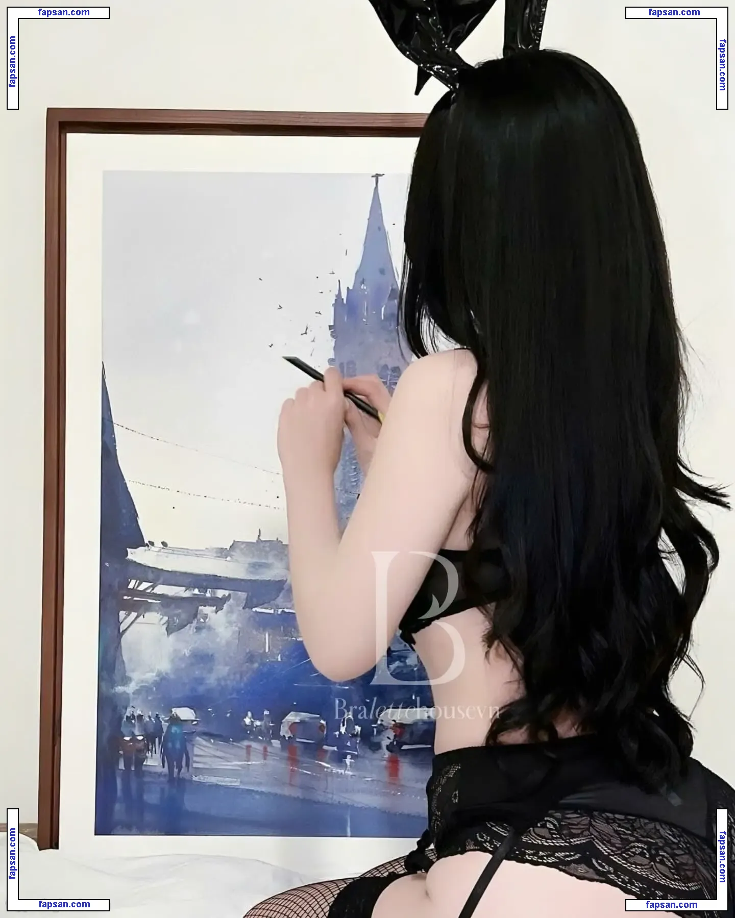 Duyenn Hipp голая фото #0491 с Онлифанс