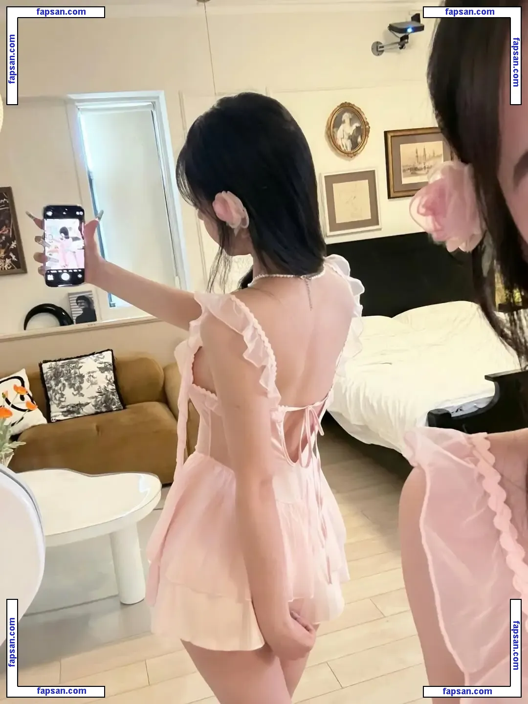 Duyenn Hipp nude photo #0524 from OnlyFans