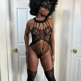 Ebony Butts голая #0049