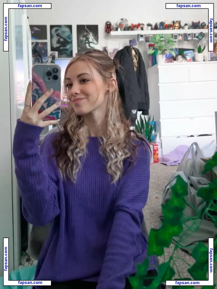 Echochlo голая фото #0012 с Онлифанс