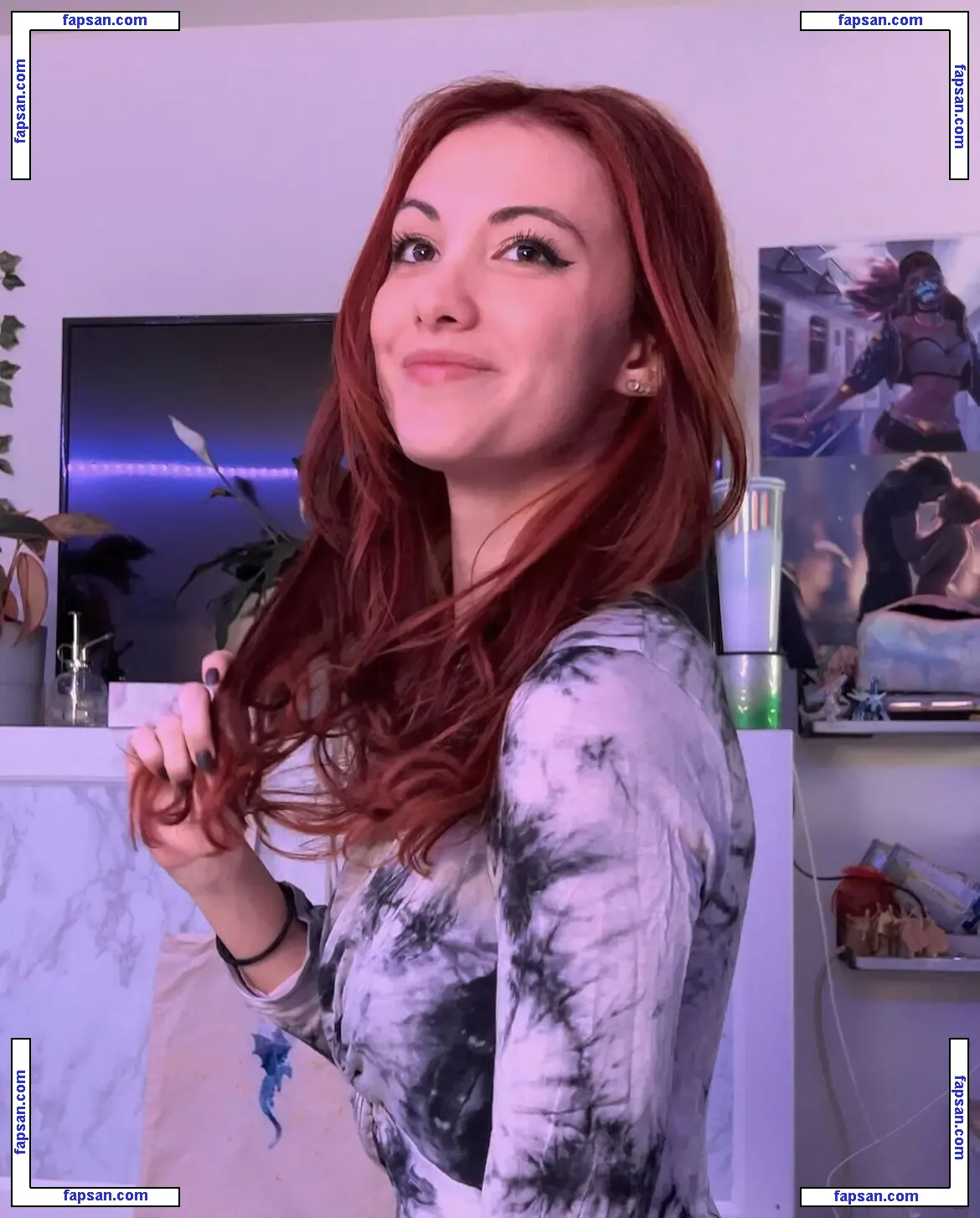 Echochlo голая фото #0018 с Онлифанс