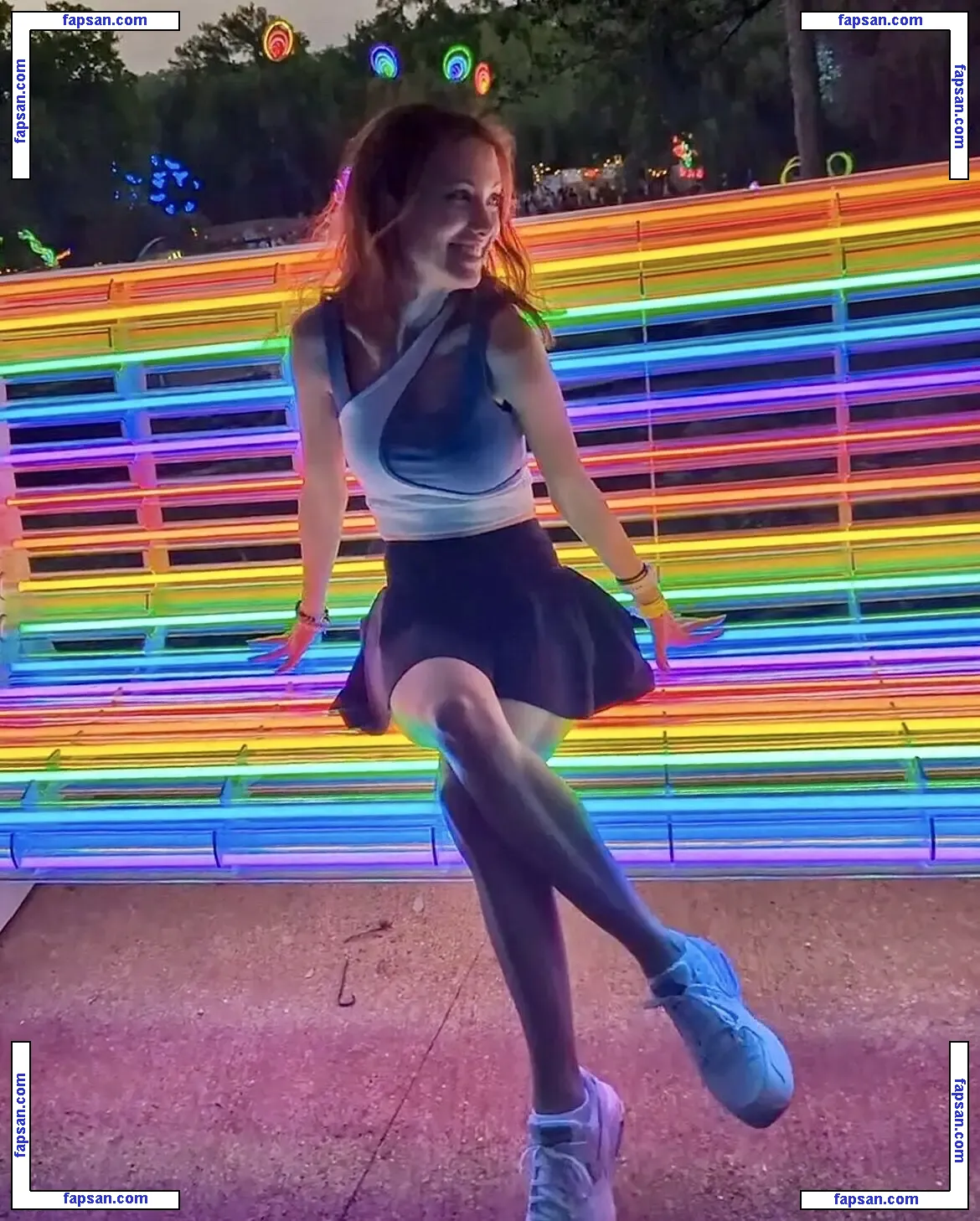 Echochlo голая фото #0026 с Онлифанс