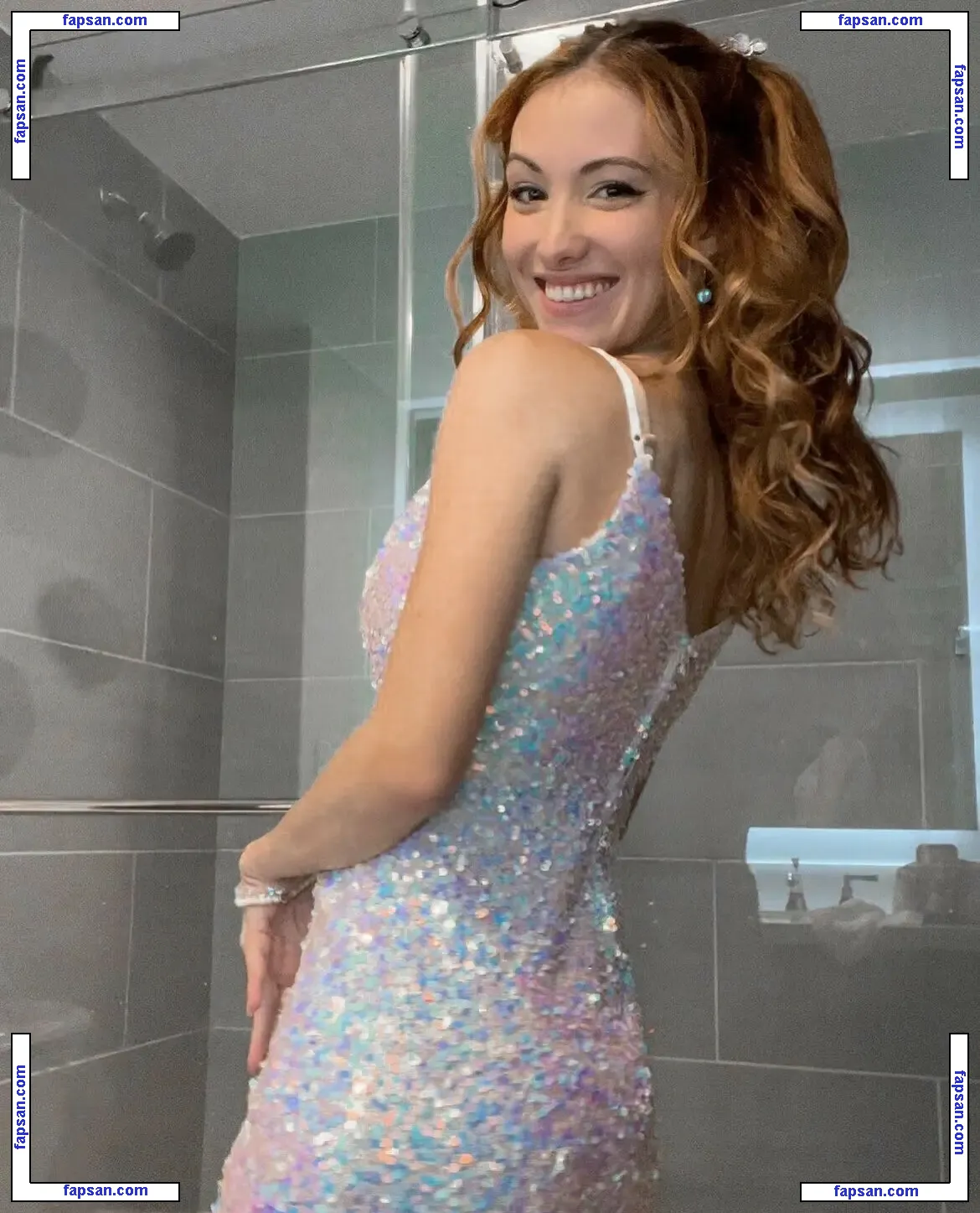 Echochlo голая фото #0032 с Онлифанс