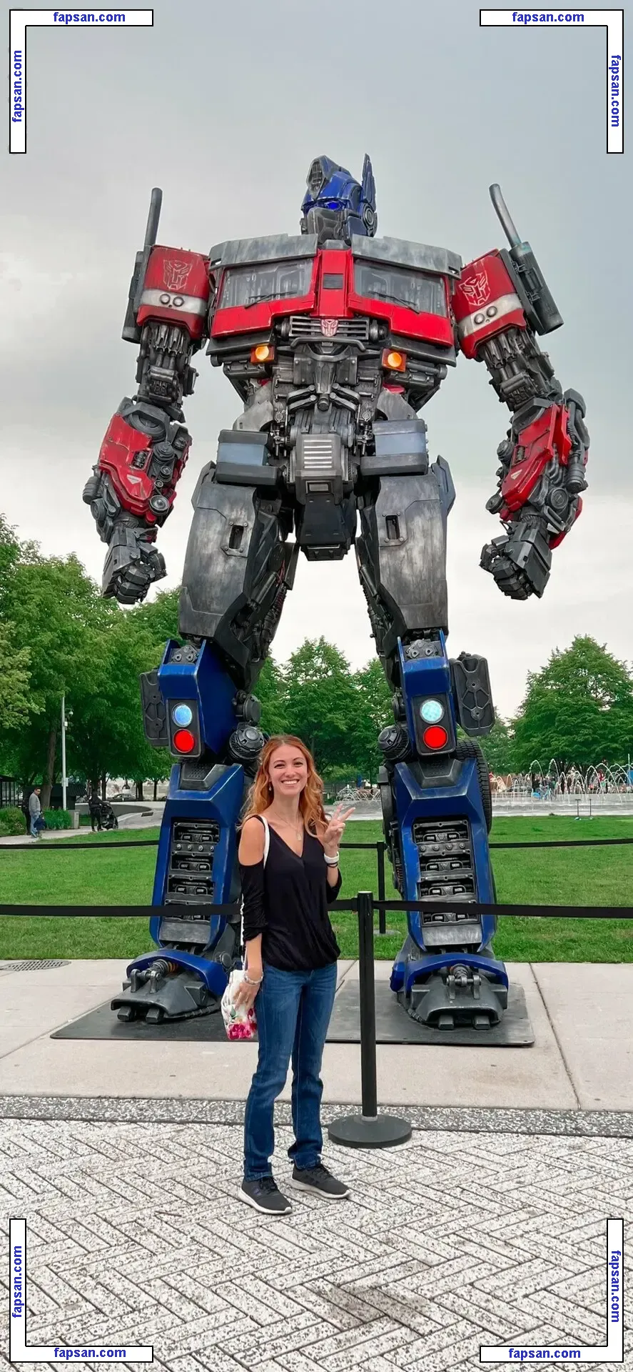 Echochlo голая фото #0034 с Онлифанс