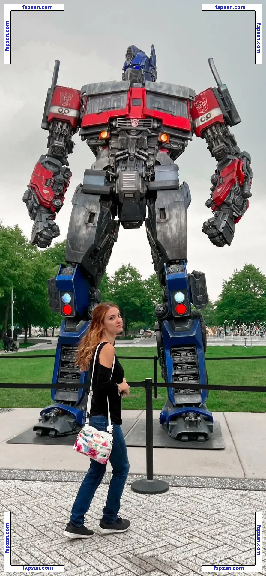 Echochlo голая фото #0036 с Онлифанс