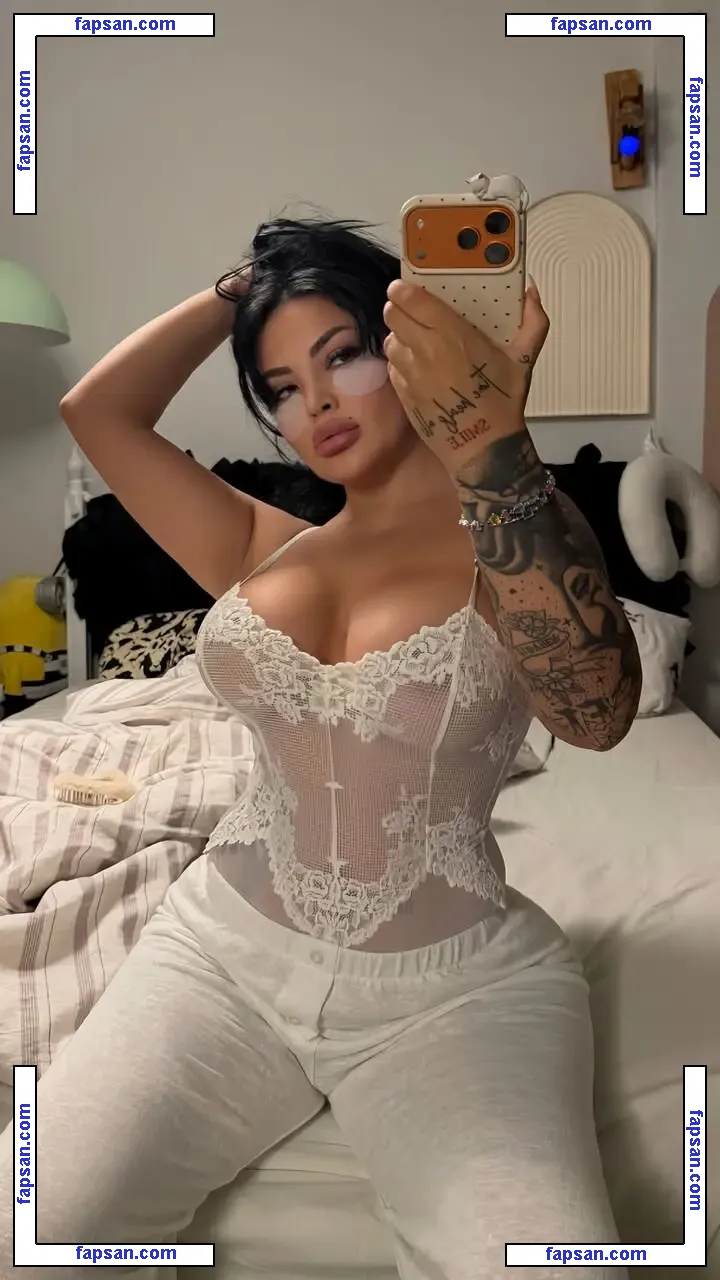 Eda Gökçen Kaya голая фото #0016 с Онлифанс