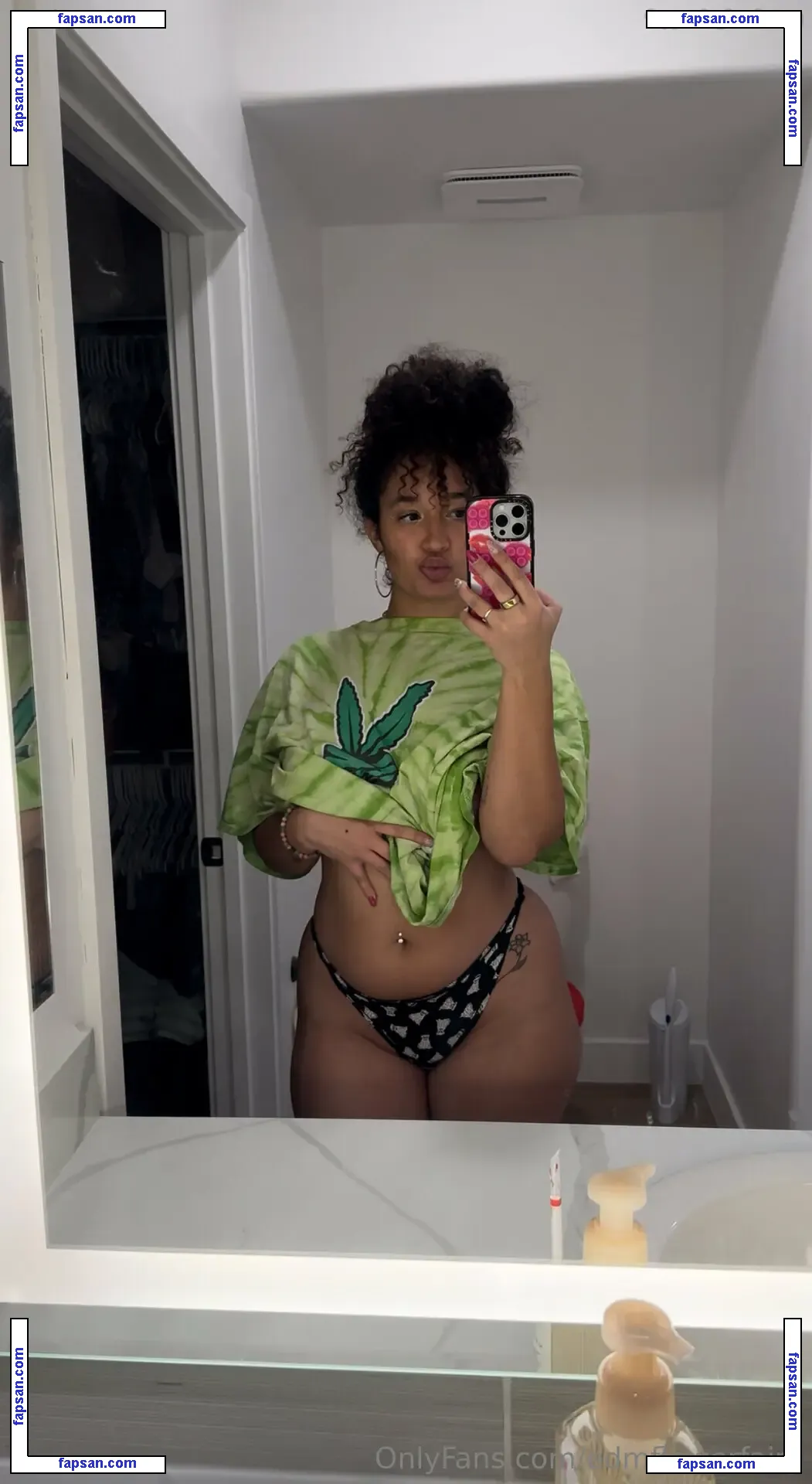 EDMFlowerFairy nude photo #0051 from OnlyFans